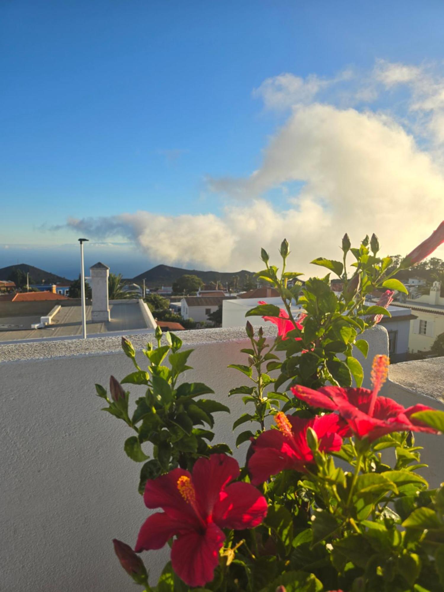 Apartamentos Los Volcanes Fuencaliente de la Palma Exterior foto